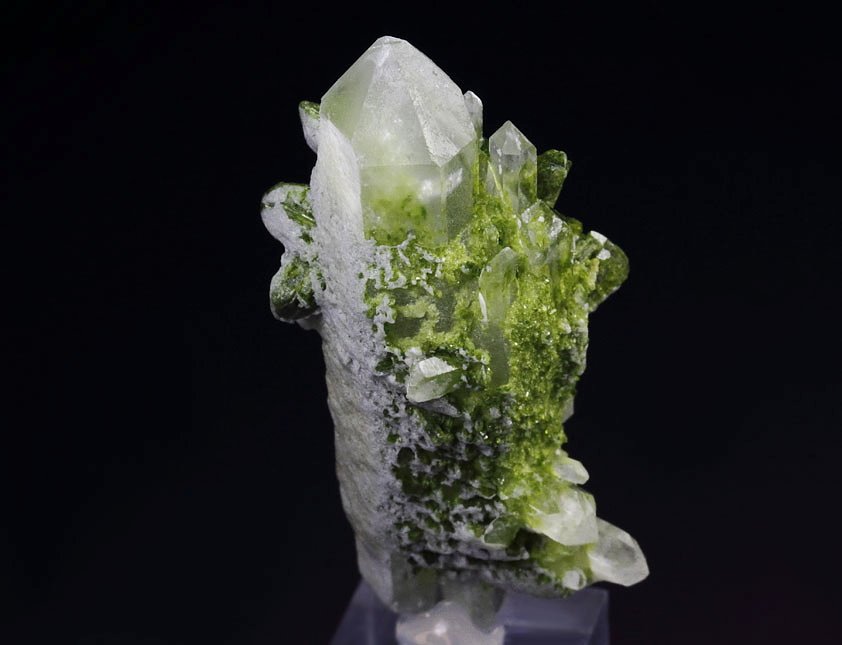 EPIDOTE, QUARTZ bi-terminated