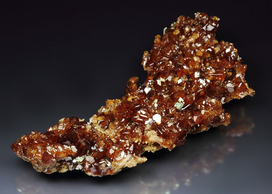 gem GARNET var. HESSONITE, CLINOCHLORE