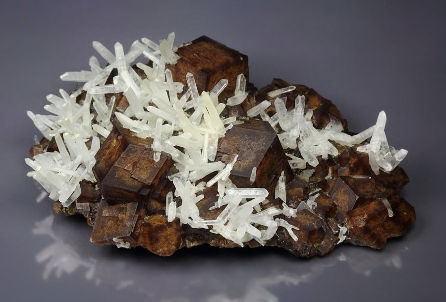 GARNET var. ANDRADITE, QUARTZ