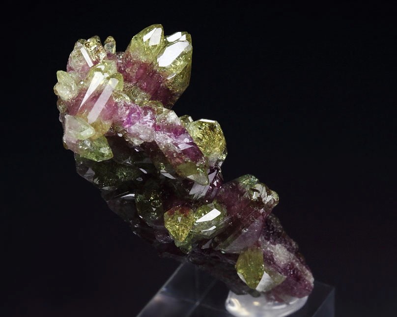 gem bi-terminated VESUVIANITE bi-color