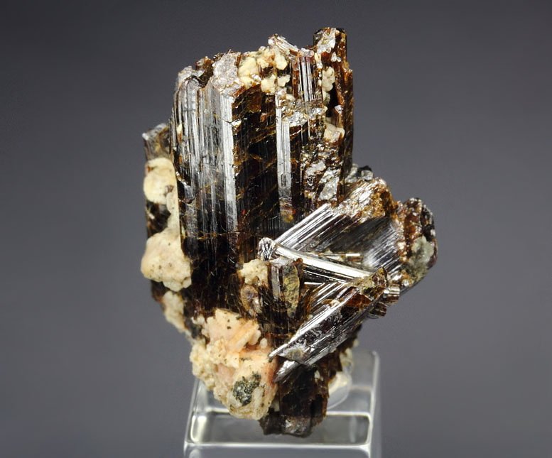 RUTILE