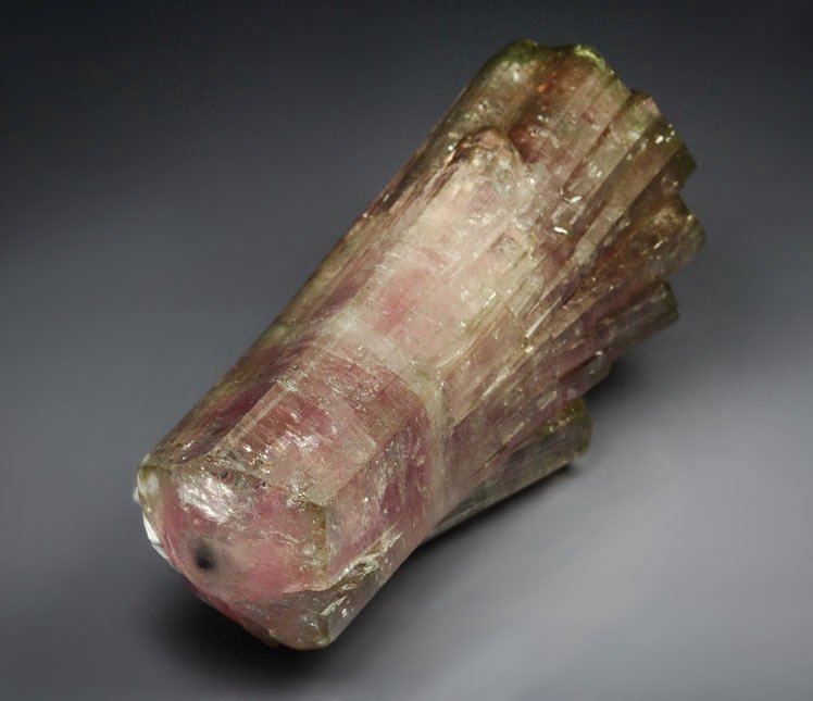 gem TOURMALINE var. ELBAITE bi-terminated, MUSCOVITE