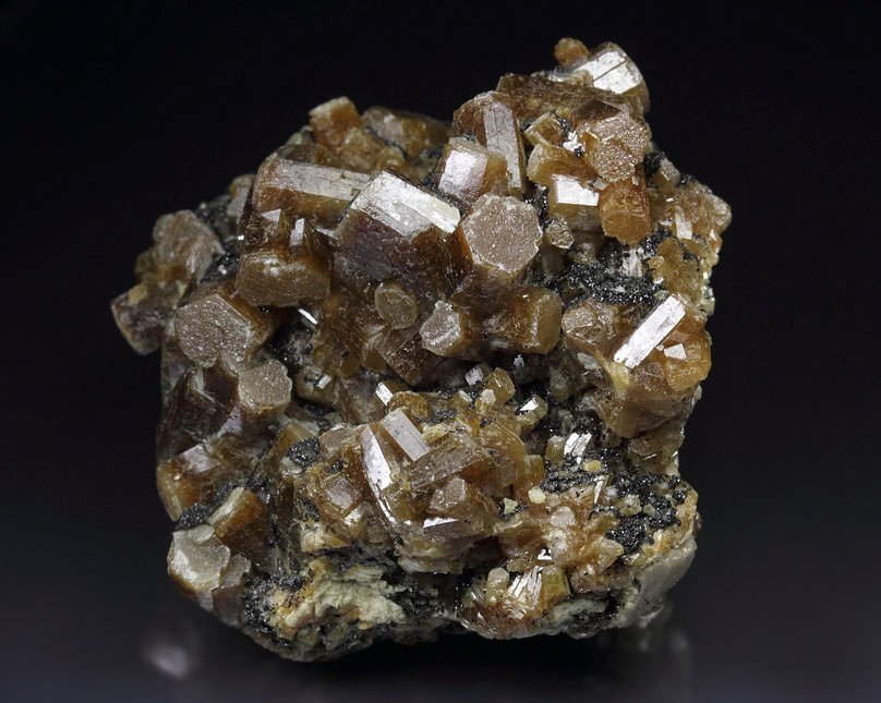 VANADINITE var. ARSENATIAN VANADINITE, DESCLOIZITE-MOTTRAMITE series