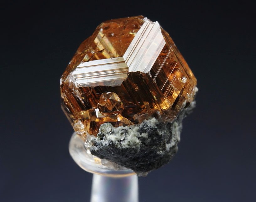 gem GARNET var. GROSSULAR