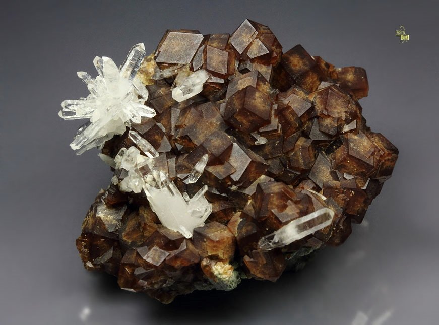 GARNET var. ANDRADITE, QUARTZ, HEDENBERGITE