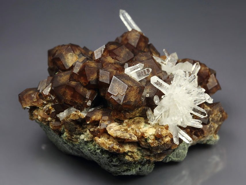 GARNET var. ANDRADITE, QUARTZ, HEDENBERGITE