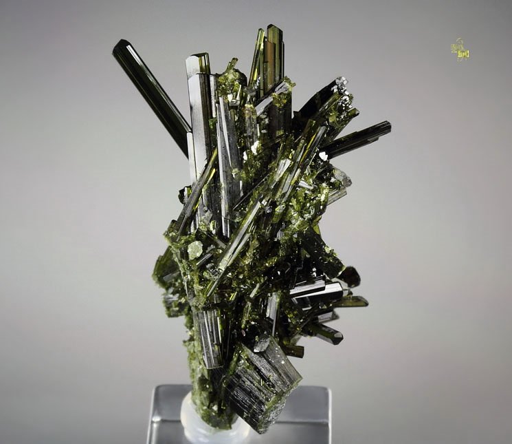 gemmy EPIDOTE