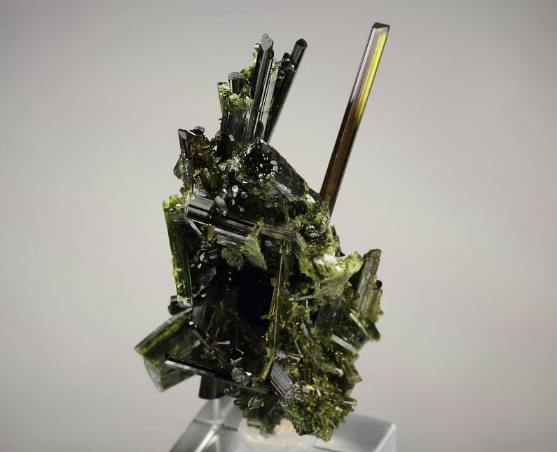 gemmy EPIDOTE