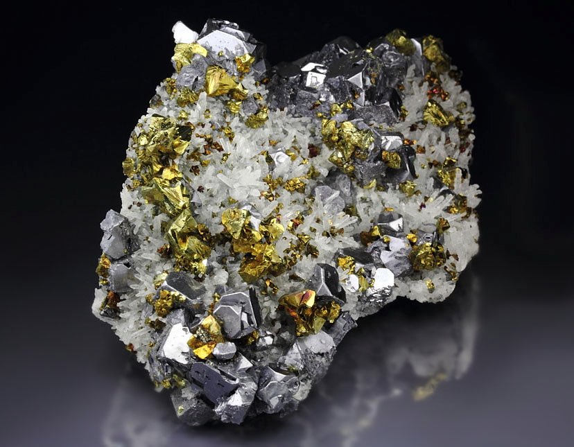 CHALCOPYRITE, skeletal GALENA, QUARTZ