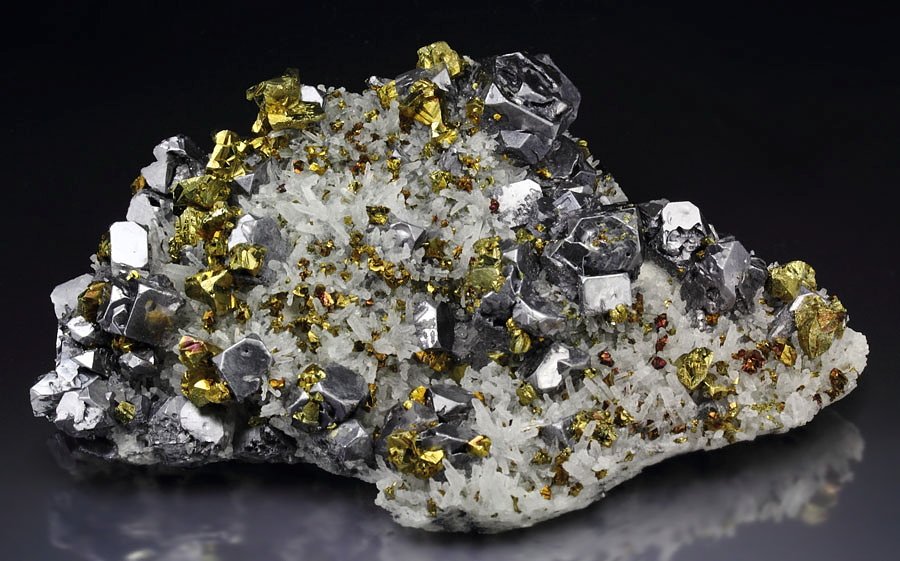 CHALCOPYRITE, skeletal GALENA, QUARTZ