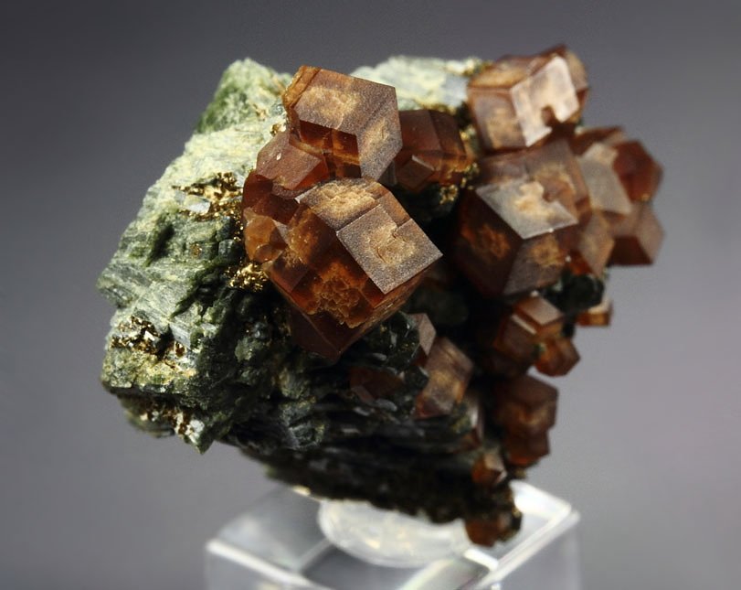 GARNET var. ANDRADITE, HEDENBERGITE