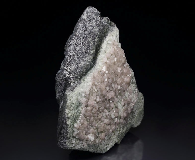 pinkish GARNET var. GROSSULAR