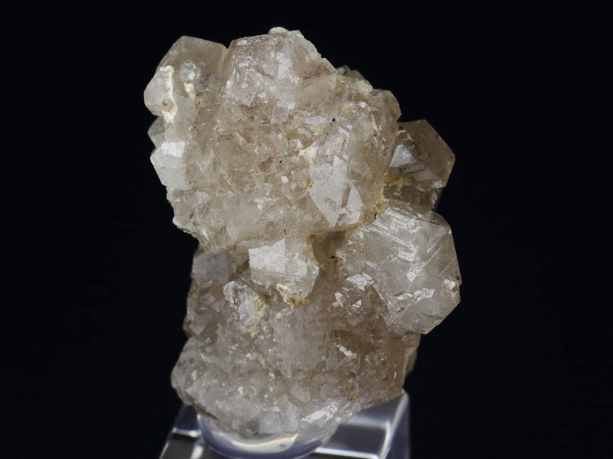 iso-oriented gem GARNET var. GROSSULAR