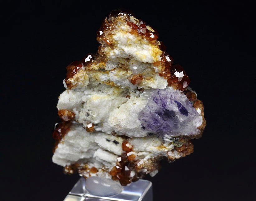 gem GARNET var. SPESSARTINE, QUARTZ, MUSCOVITE, FLUORITE