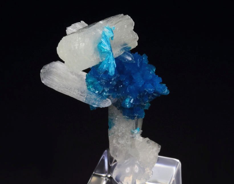 CAVANSITE, STILBITE