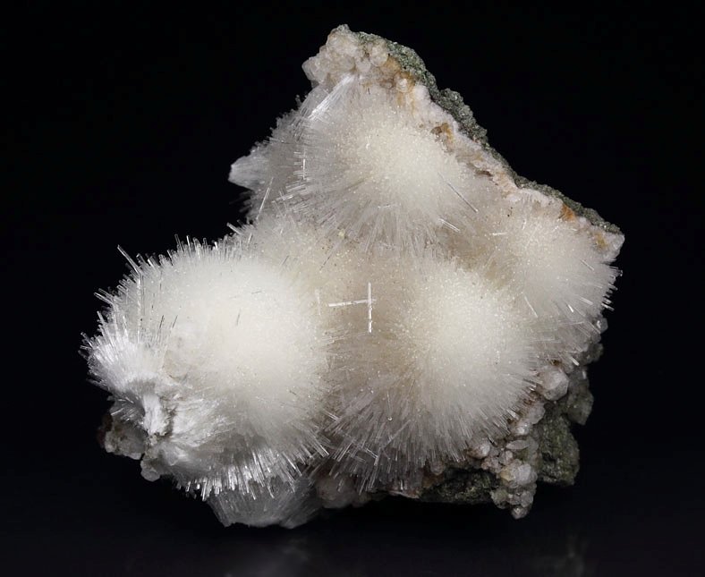 new find - NATROLITE, ANALCIME 