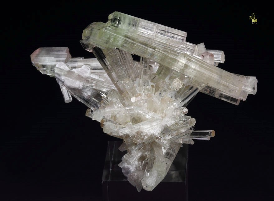 bi-terminated TOURMALINE var. ELBAITE curved