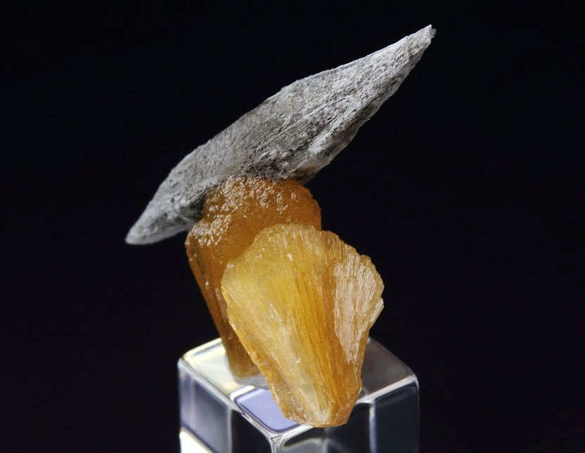 STILBITE, CALCITE