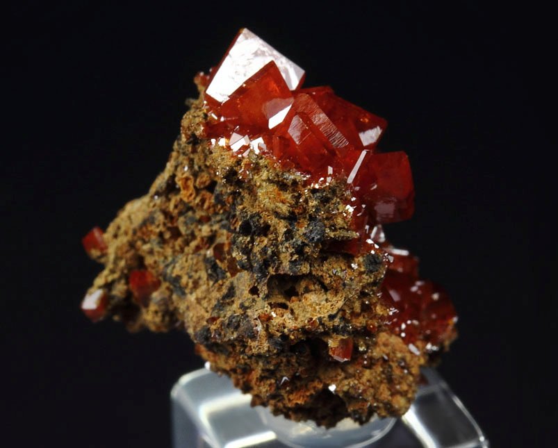 new find - gemmy WULFENITE