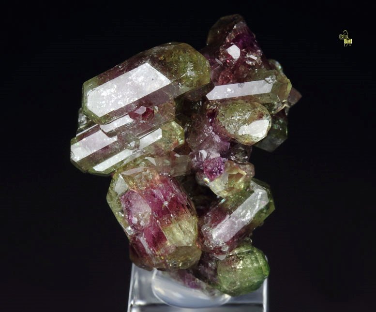 gem bi-terminated VESUVIANITE bi-color