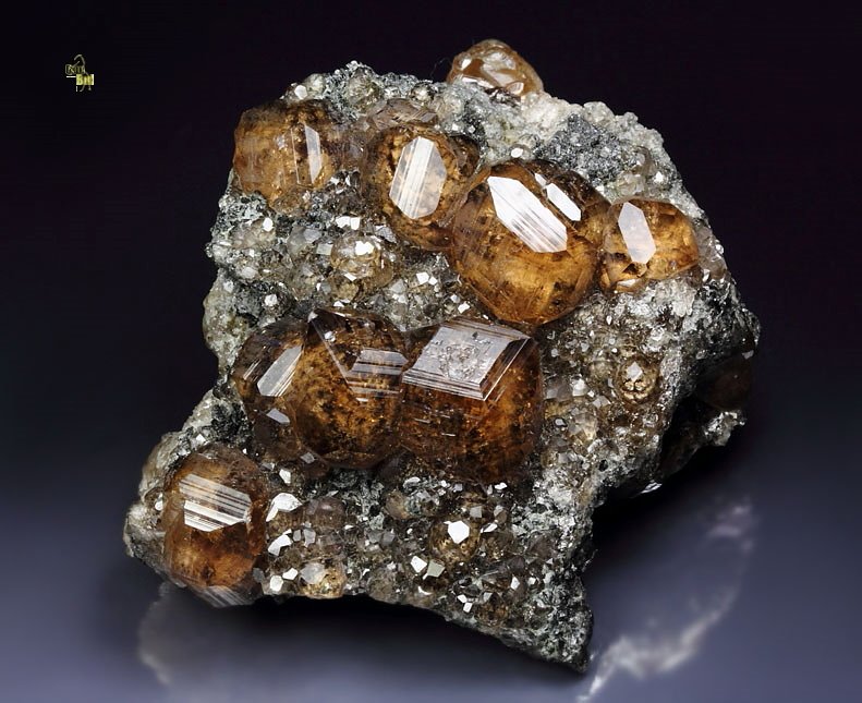 gem GARNET var. GROSSULAR