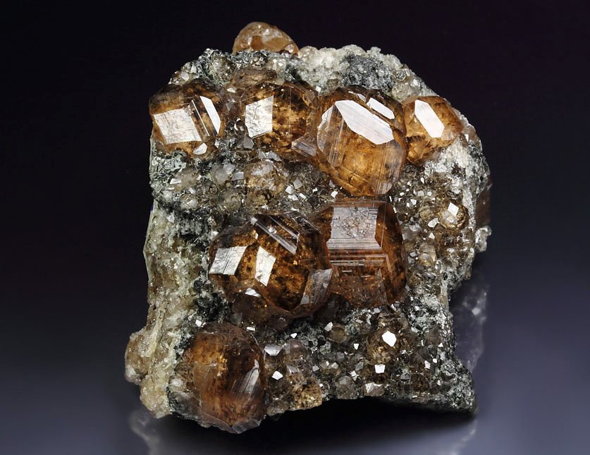 gem GARNET var. GROSSULAR