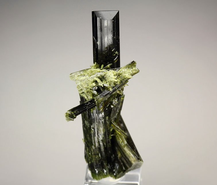 EPIDOTE