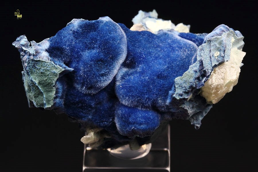 SHATTUCKITE