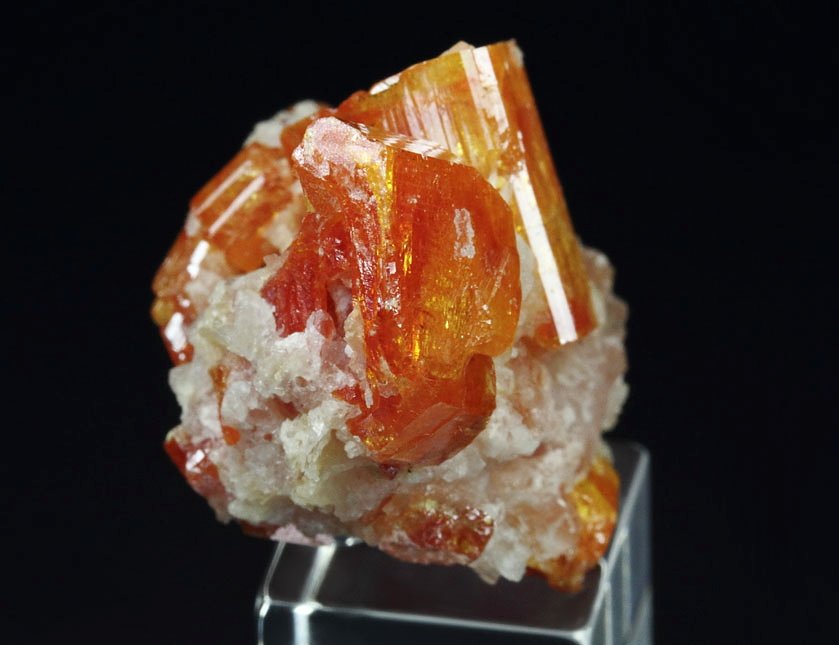 VANADINITE hopper, CALCITE