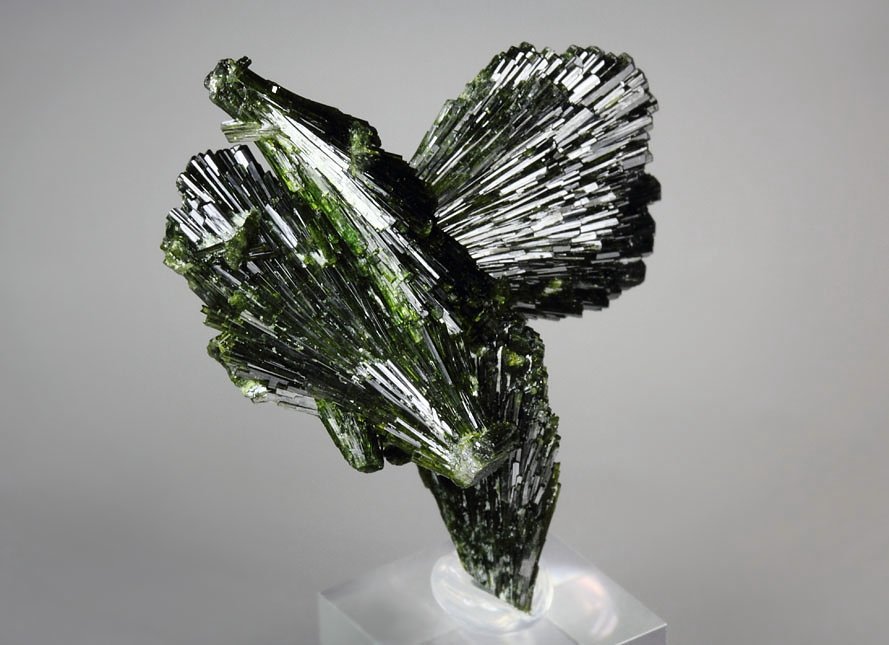 EPIDOTE