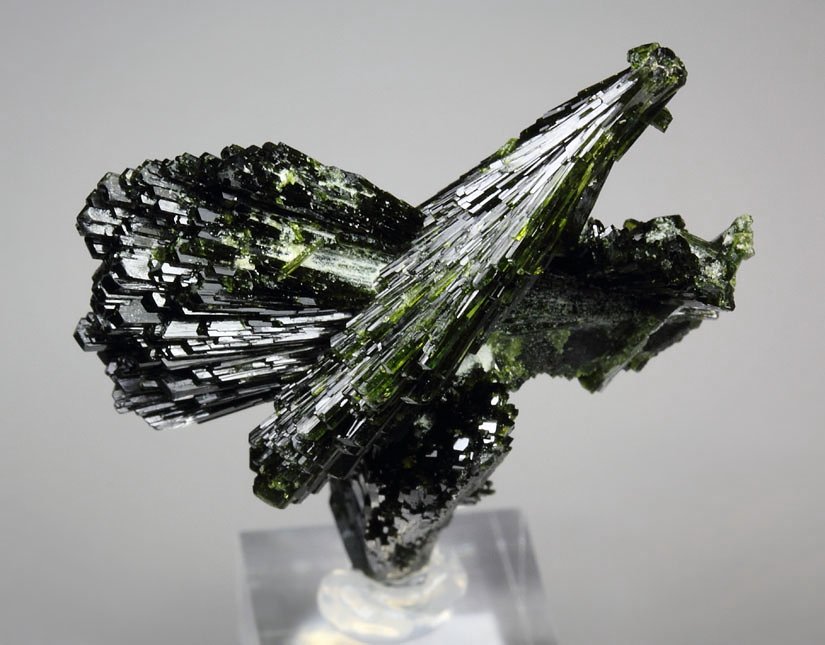 EPIDOTE