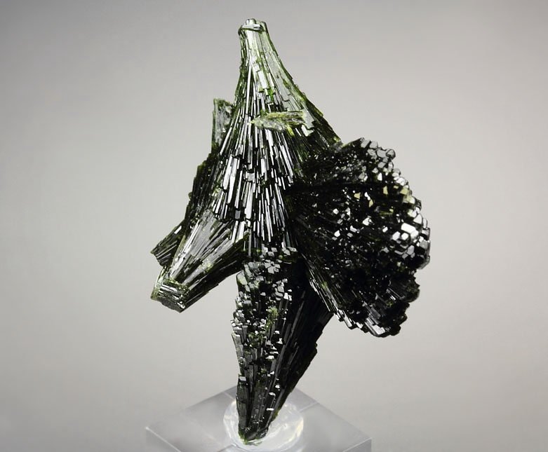 EPIDOTE