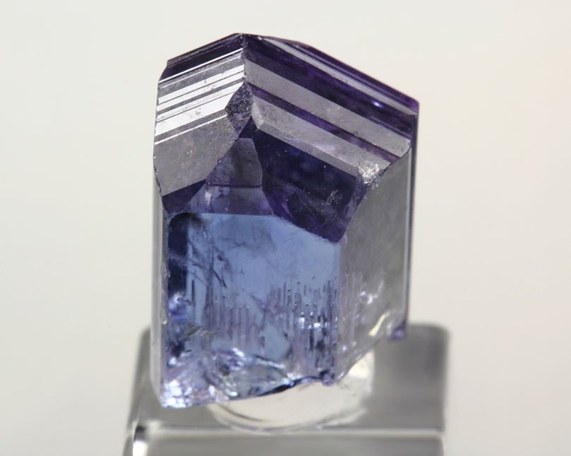 gem ZOISITE var. TANZANITE