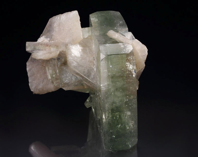 APOPHYLLITE, STILBITE - floater