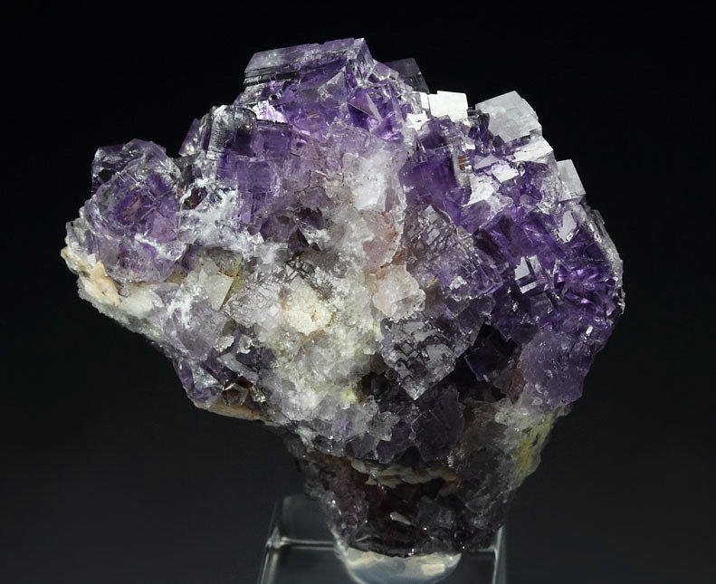 FLUORITE with PHANTOMS, BARYTE, QUARTZ