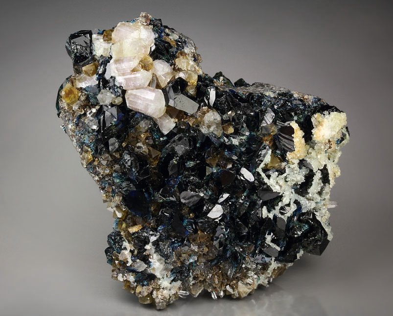 gemmy LAZULITE, gem FLUORAPATITE, gemmy SIDERITE, QUARTZ