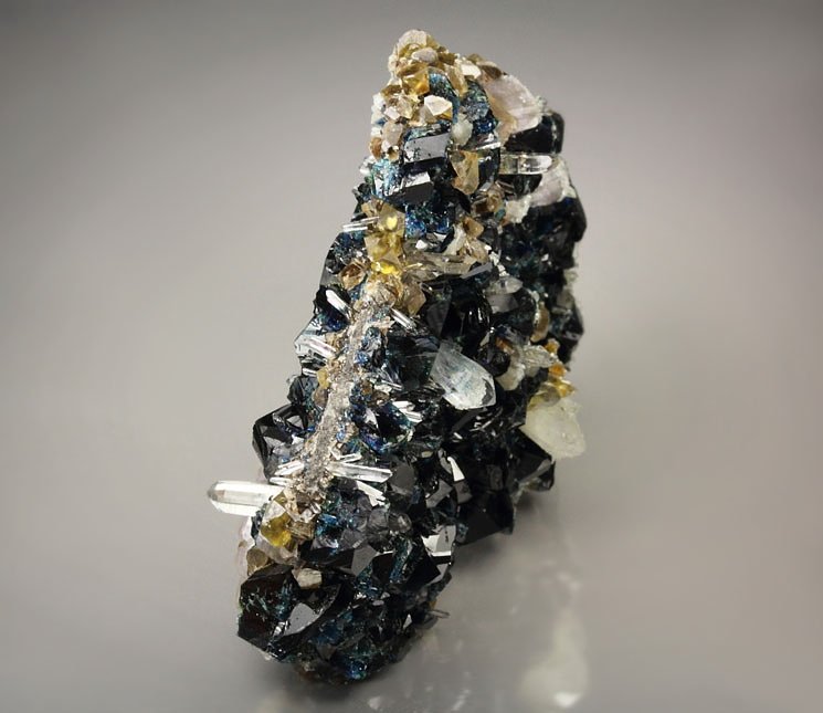 gemmy LAZULITE, gem FLUORAPATITE, gemmy SIDERITE, QUARTZ