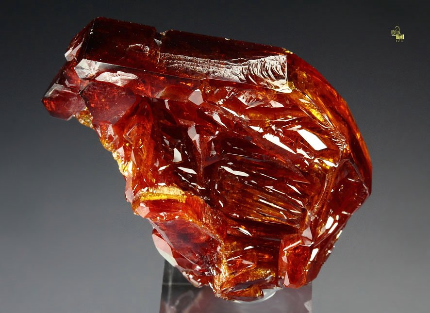 gemmy skeletal VANADINITE