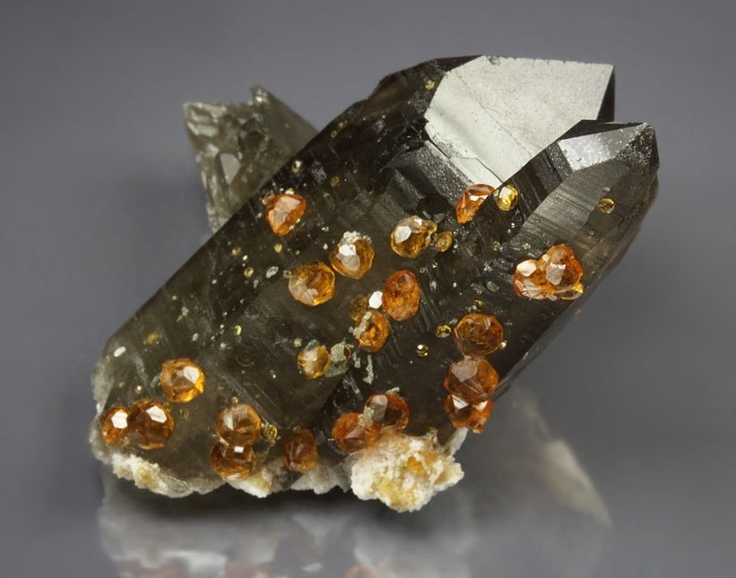 gem GARNET var. SPESSARTINE, QUARTZ var. SMOKY