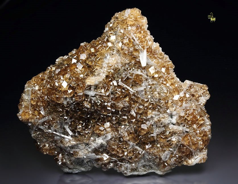 gem GARNET var. GROSSULAR, PECTOLITE