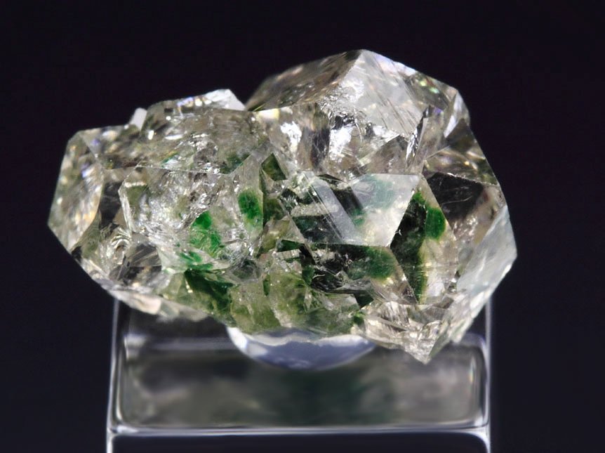 gem GARNET var. GROSSULAR with GREEN CHROMIAN PHANTOMS