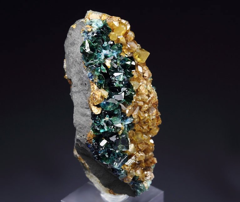 new find - gem LAZULITE, SIDERITE