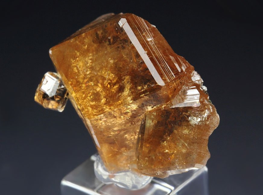 gem GARNET var. GROSSULAR