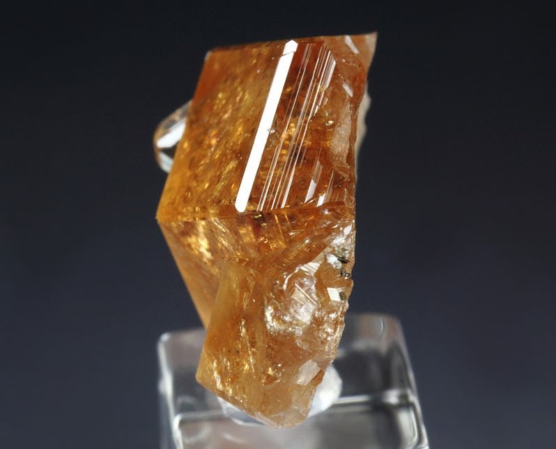 gem GARNET var. GROSSULAR