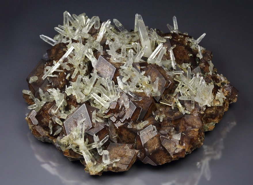 GARNET var. ANDRADITE, QUARTZ