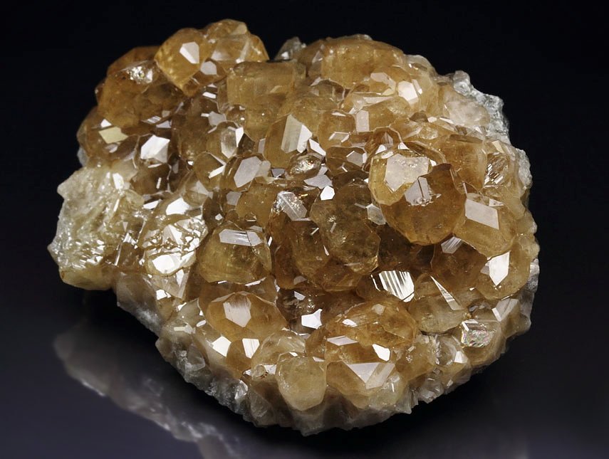 gem sherry GARNET var. GROSSULAR