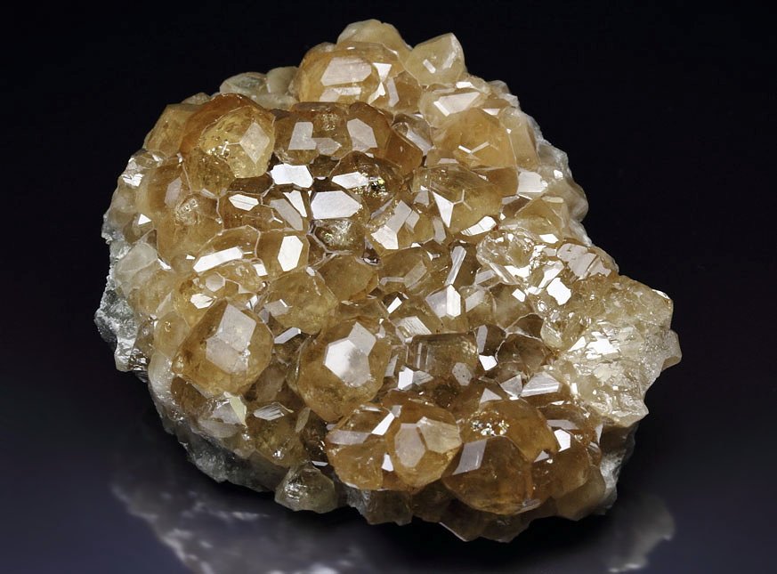 gem sherry GARNET var. GROSSULAR