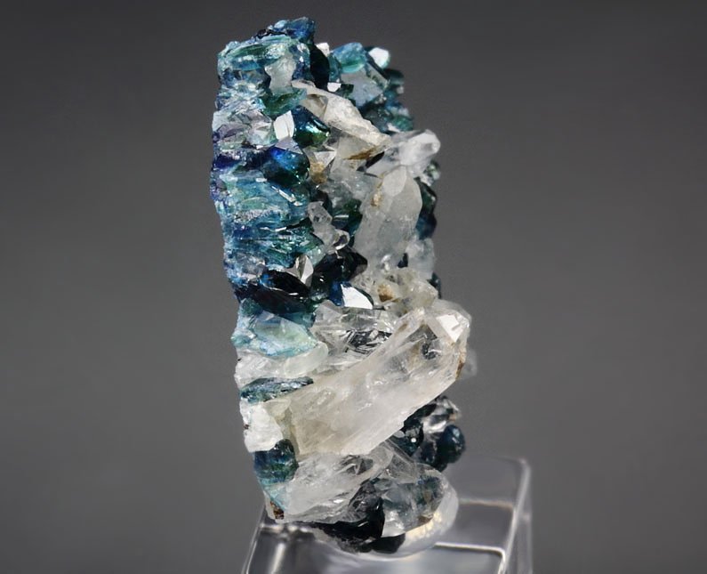 new find - gem LAZULITE, QUARTZ