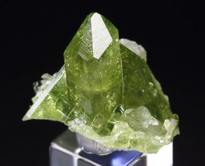 gem VESUVIANITE 