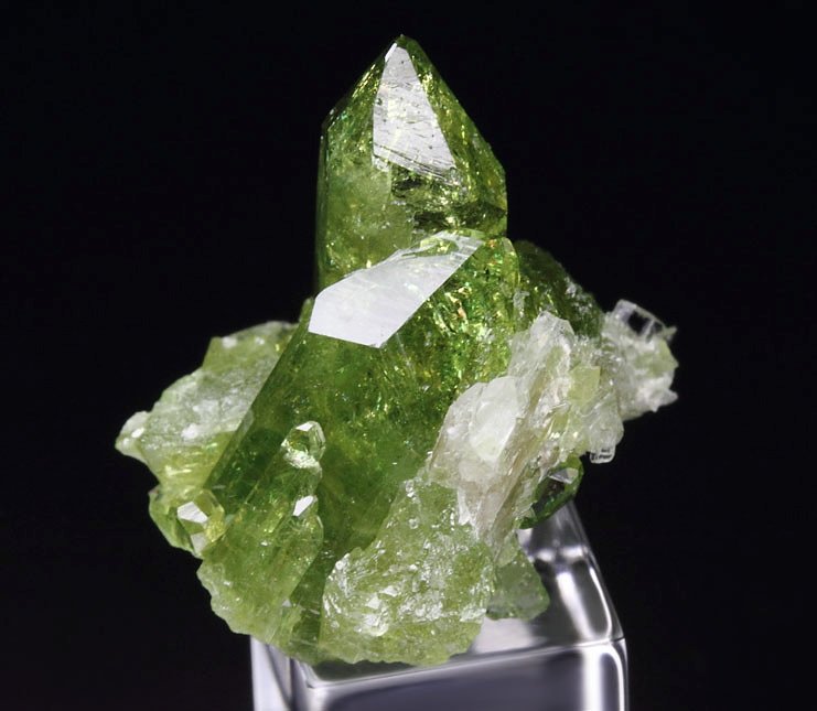 gem VESUVIANITE 